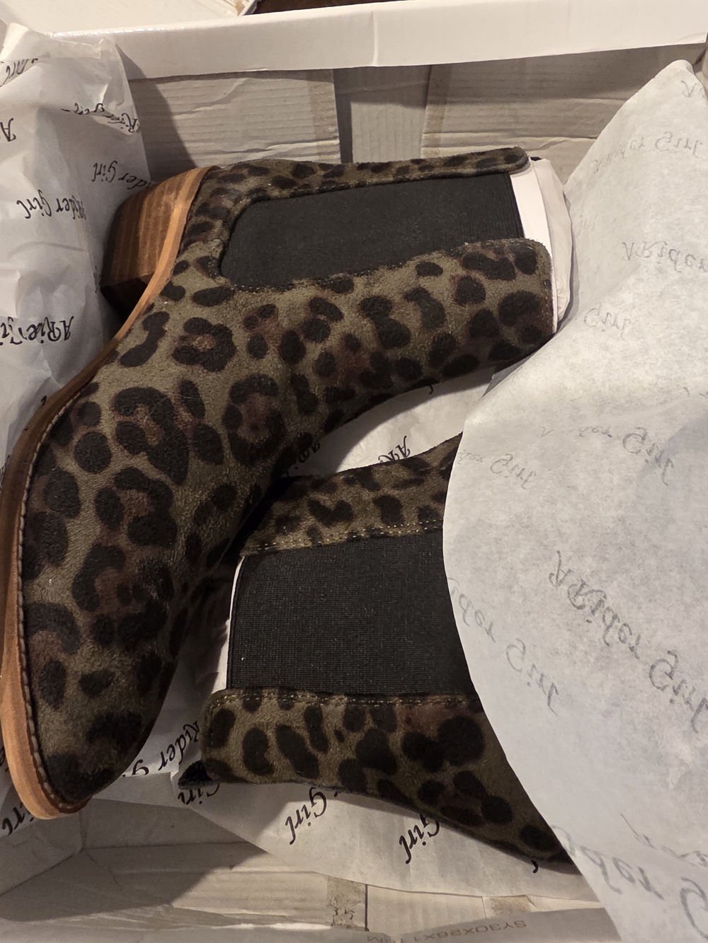 NIB-Size 8 Leopard Print Chelsea Booties - Olive Brown